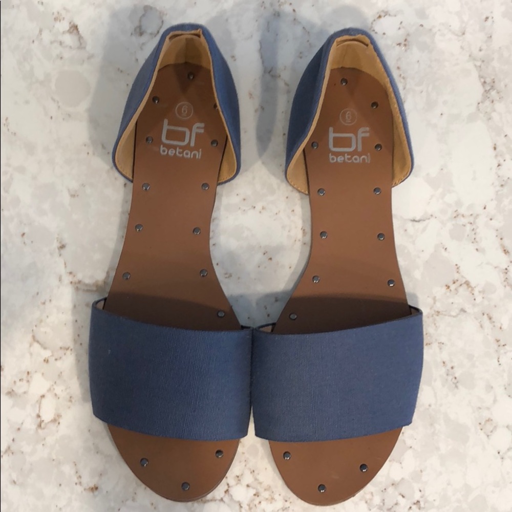 Blue flat sandals